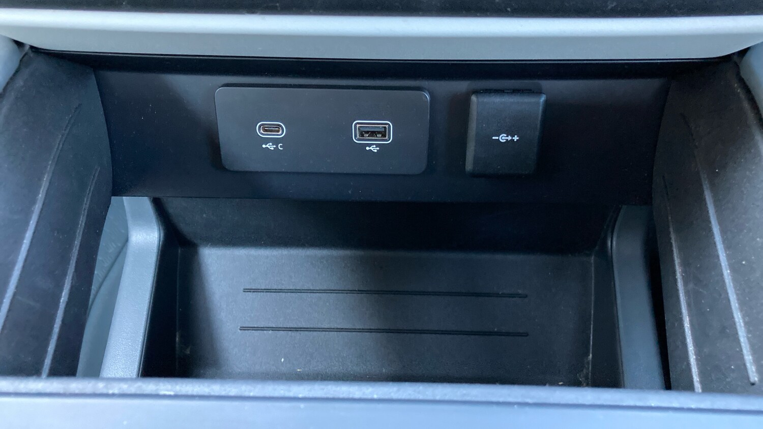 Used Land Rover Defender 2021 for sale - 77946985: Photo 33