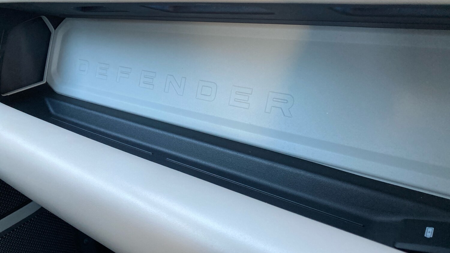 Used Land Rover Defender 2021 for sale - 77946985: Photo 37