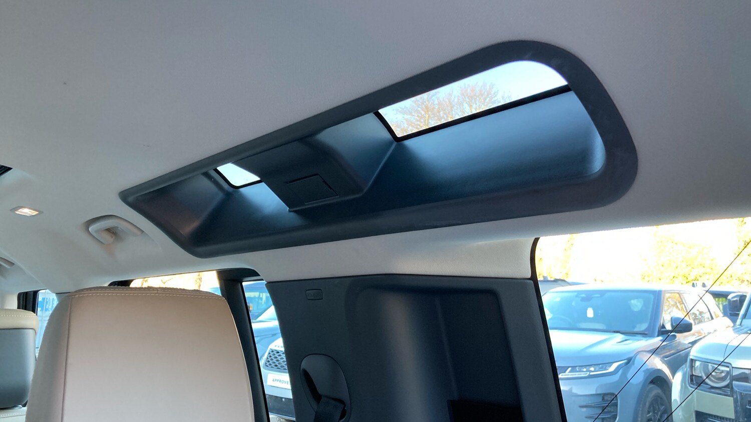 Used Land Rover Defender 2021 for sale - 77946985: Photo 43