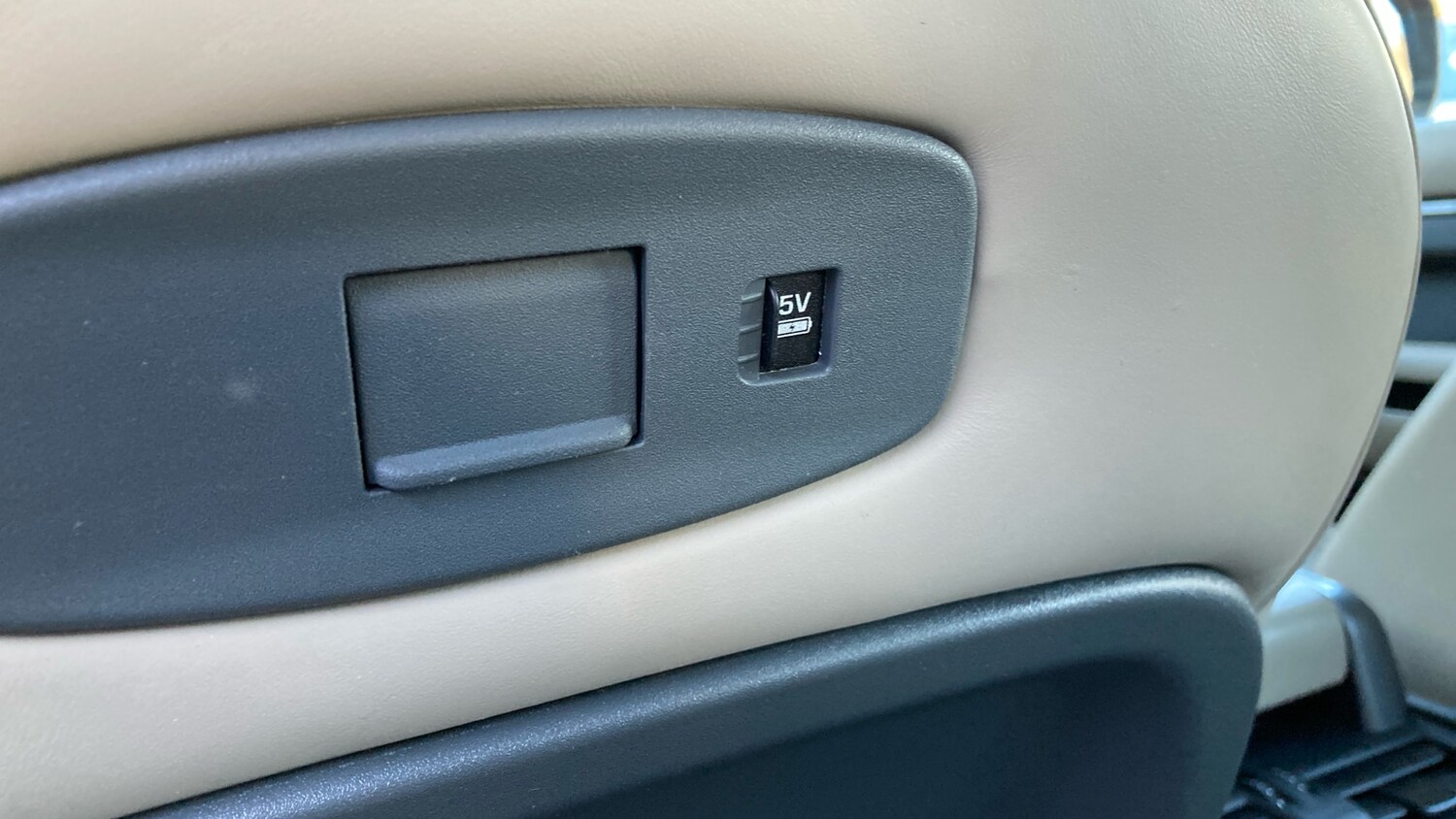 Used Land Rover Defender 2021 for sale - 77946985: Photo 47