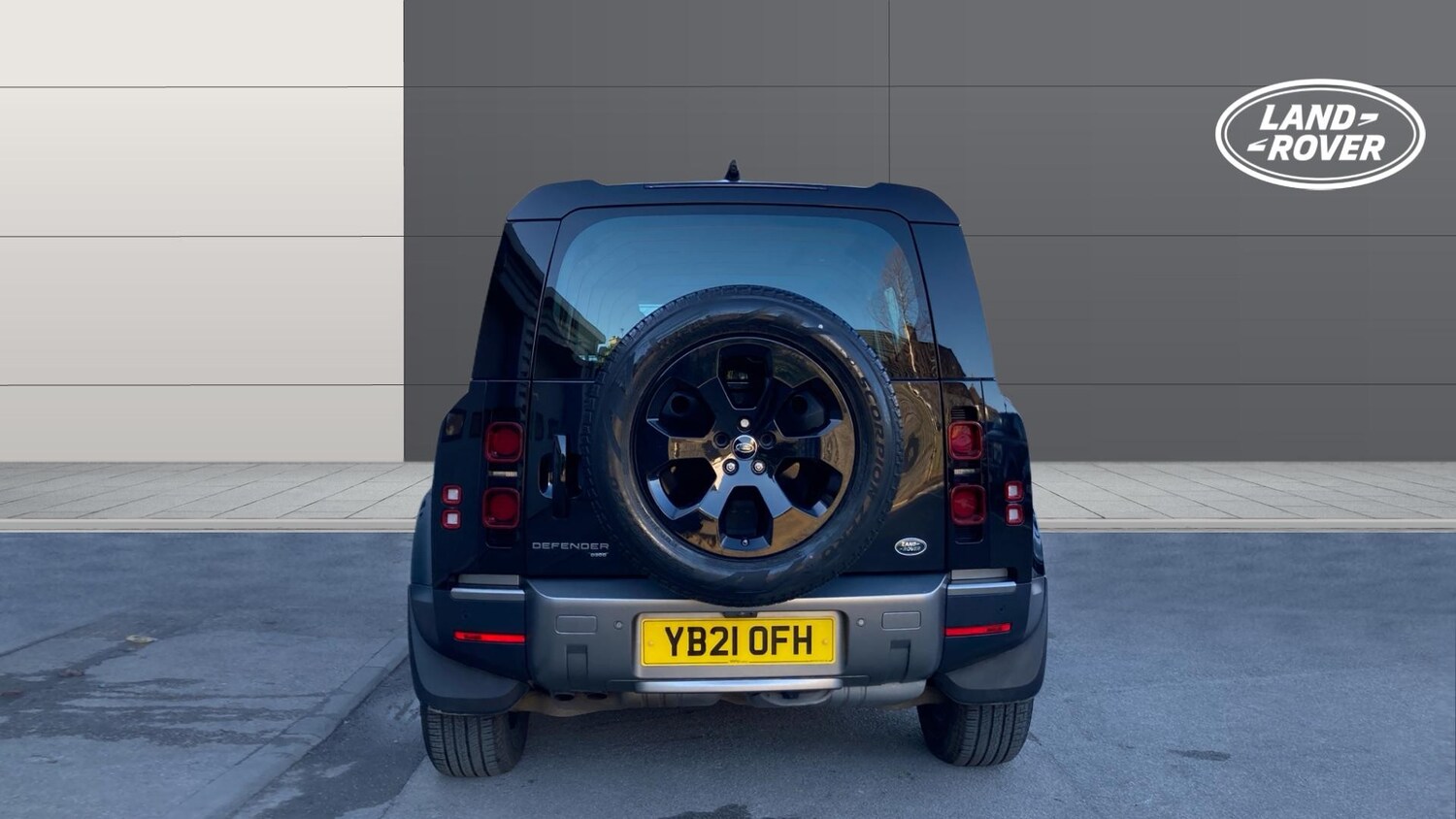 Used Land Rover Defender 2021 for sale - 77946985: Photo 6