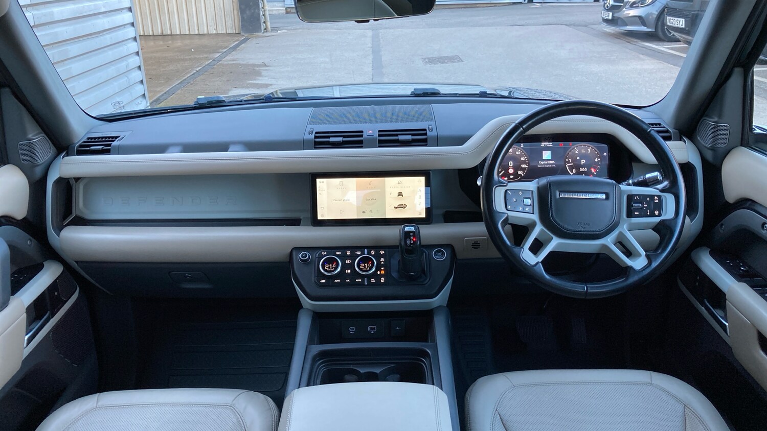 Used Land Rover Defender 2021 for sale - 77946985: Photo 9