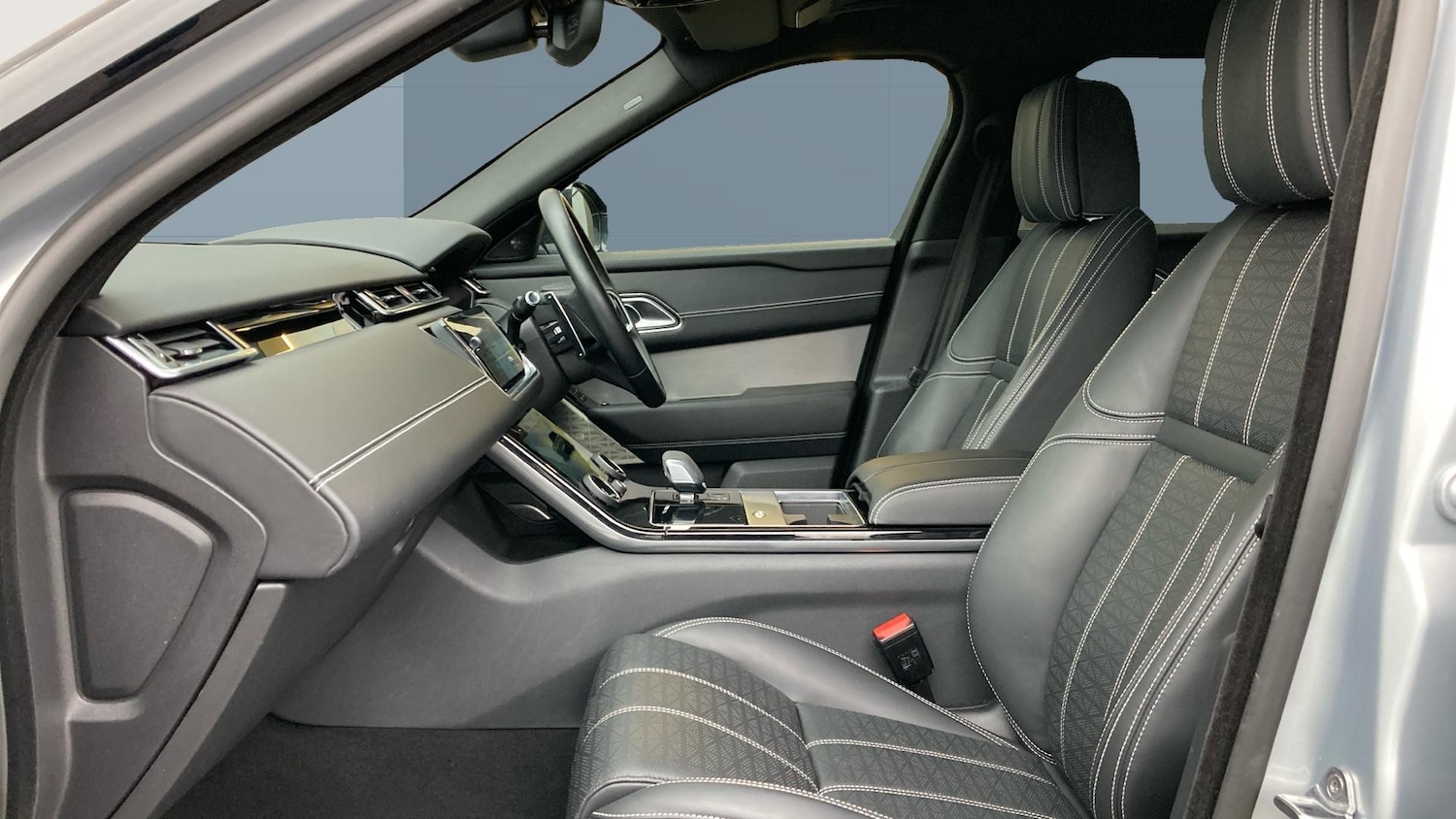 Used Land Rover Range Rover Velar 2022 for sale - 77619758: Photo 3