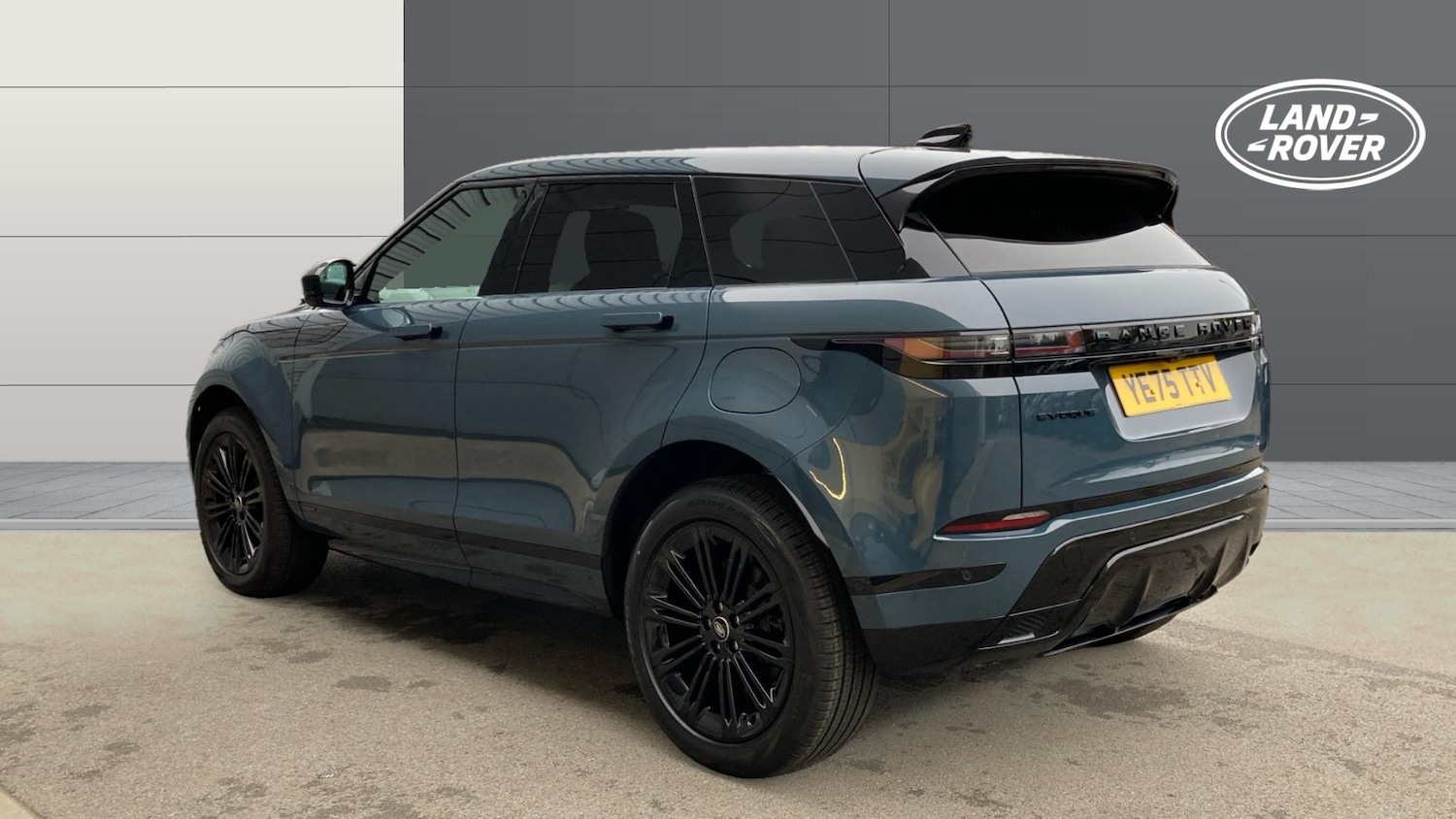 Used Land Rover Range Rover Evoque 2025 for sale - 77704253: Photo 2