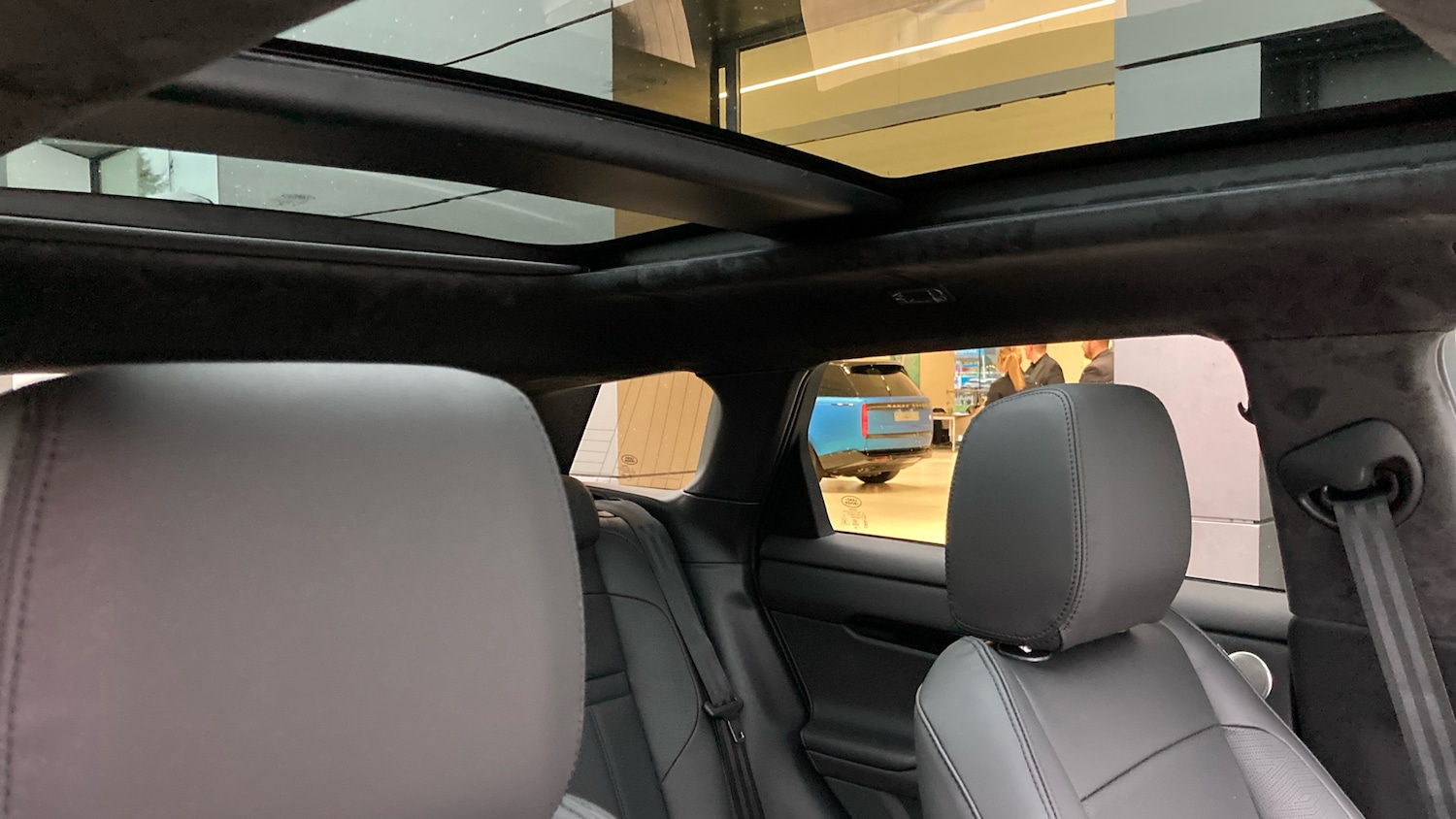 Used Land Rover Range Rover Evoque 2025 for sale - 77704253: Photo 29