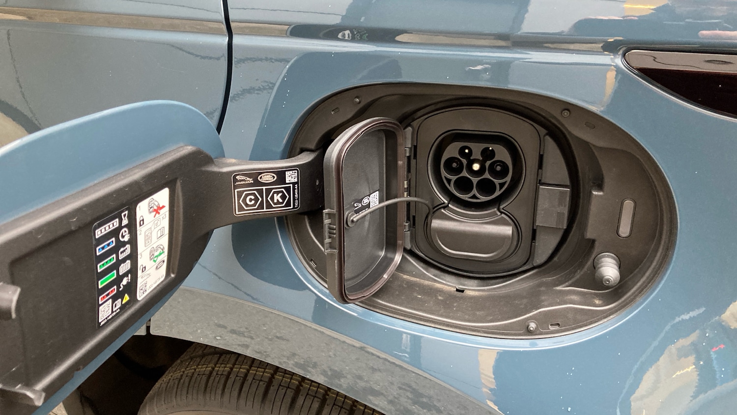 Used Land Rover Range Rover Evoque 2025 for sale - 77704253: Photo 32