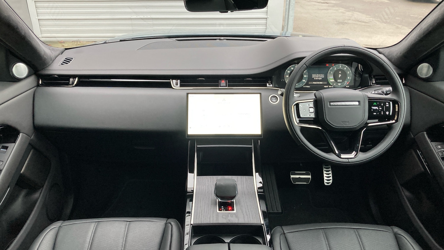 Used Land Rover Range Rover Evoque 2025 for sale - 77704253: Photo 9