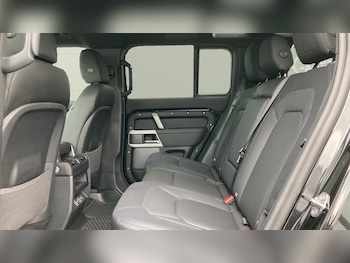 Used Land Rover Defender 2023 for sale - 78938710: Photo