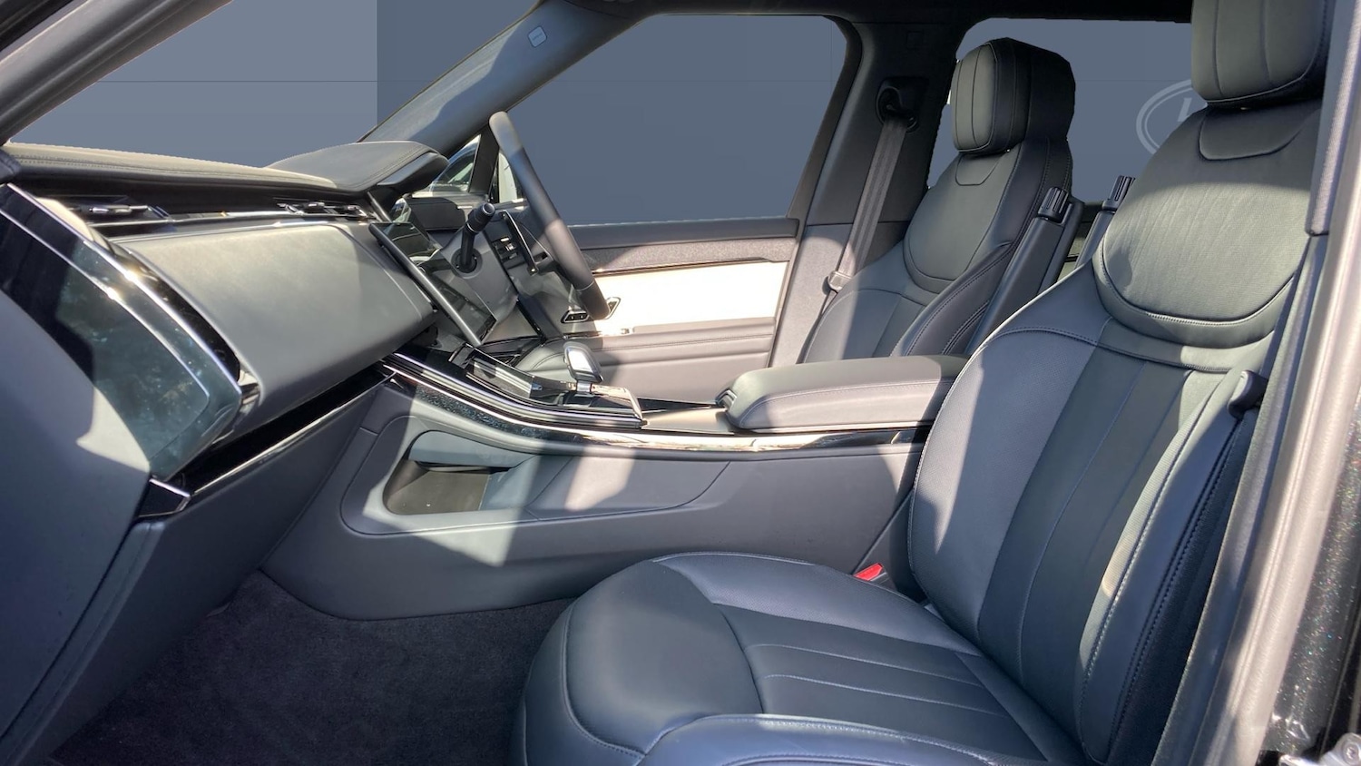 Used Land Rover Range Rover Sport 2025 for sale - 77248584: Photo 3