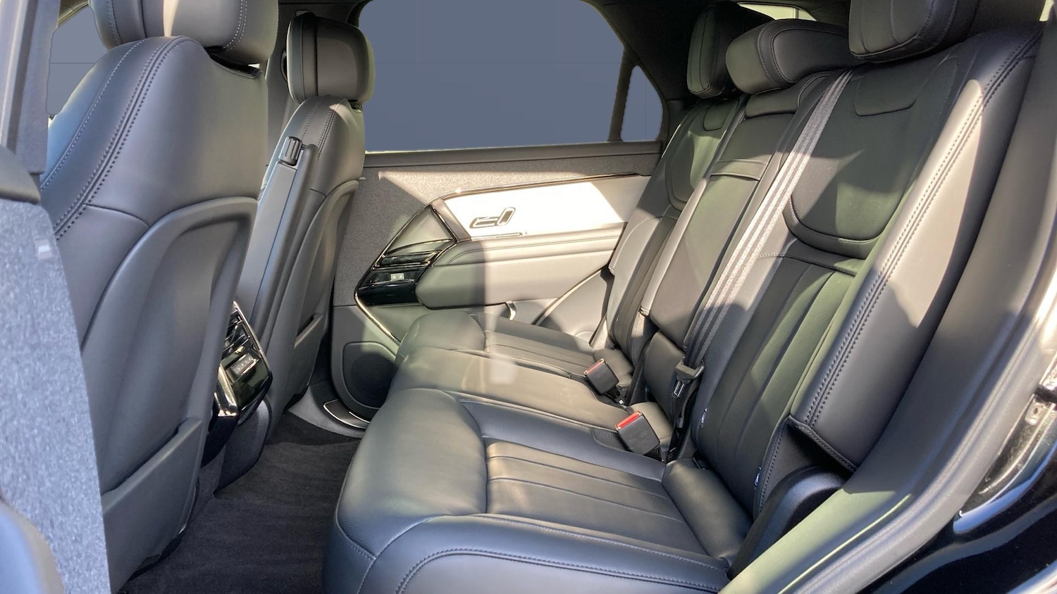 Used Land Rover Range Rover Sport 2025 for sale - 77248584: Photo 4