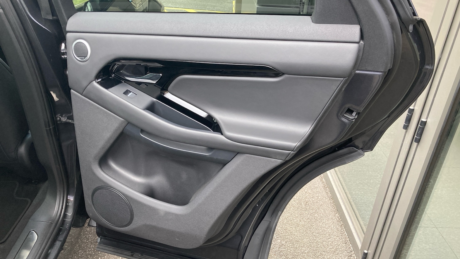 Used Land Rover Range Rover Evoque 2025 for sale - 77271240: Photo 23