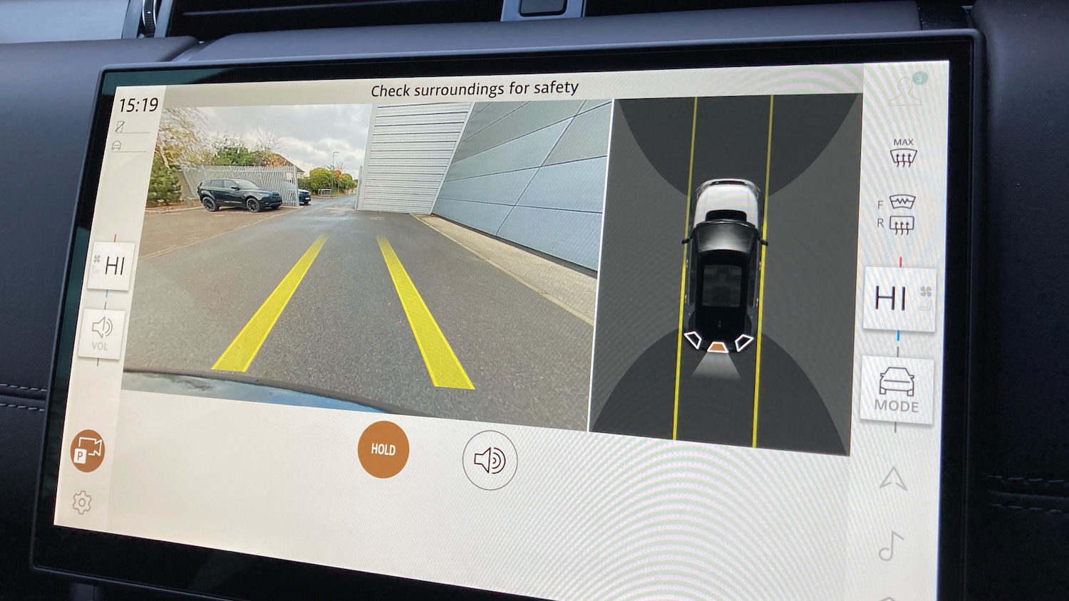 Used Land Rover Discovery Sport 2025 for sale - 76467903: Photo 12