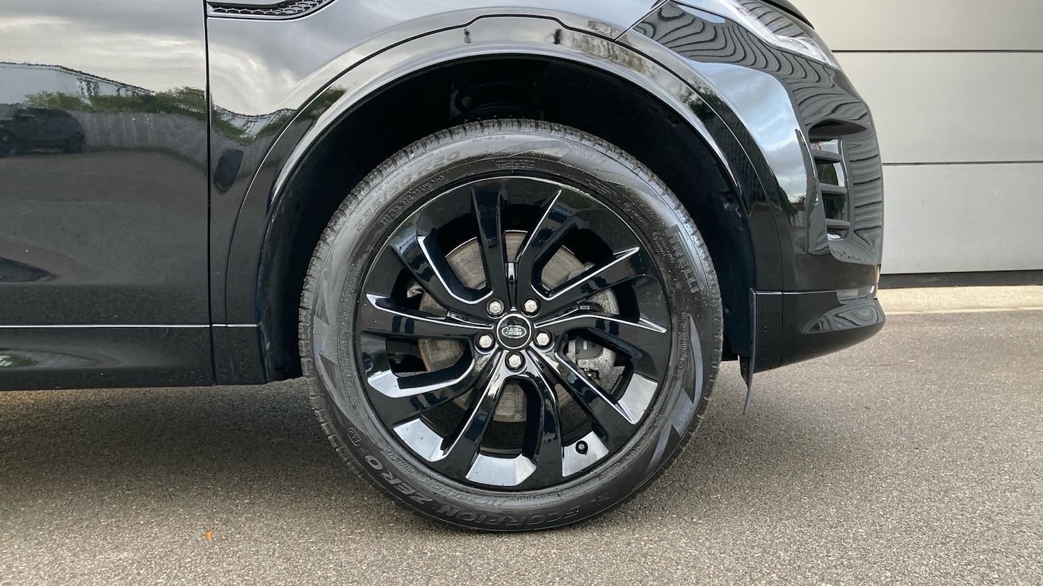 Used Land Rover Discovery Sport 2025 for sale - 76467903: Photo 8