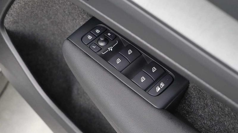 Used Volvo XC40 2025 for sale - 76056032: Photo 26