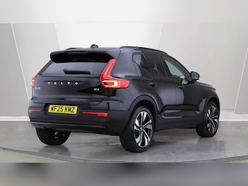 Used Volvo XC40 2025 for sale - 76056032: Photo 2