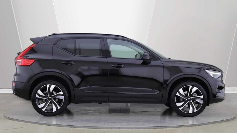 Used Volvo XC40 2025 for sale - 76056032: Photo 3