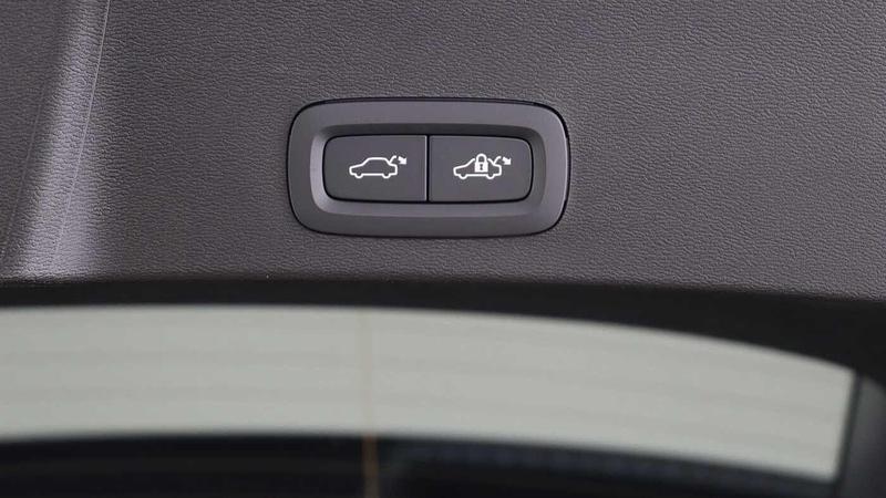 Used Volvo XC40 2025 for sale - 76056032: Photo 37