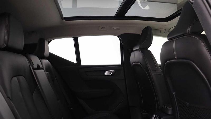 Used Volvo XC40 2025 for sale - 76056032: Photo 8