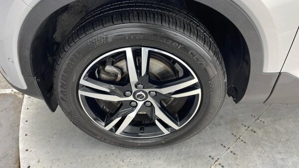 Used Volvo XC40 2023 for sale - 75385759: Photo 30