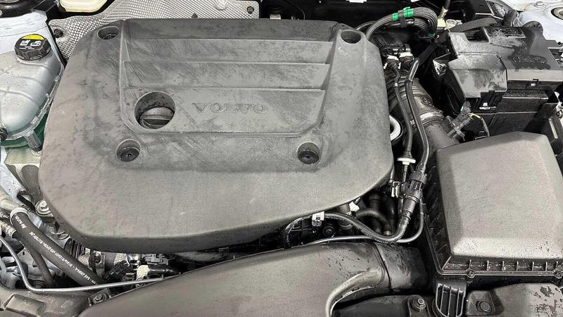 Used Volvo XC40 2024 for sale - 76895613: Photo 15