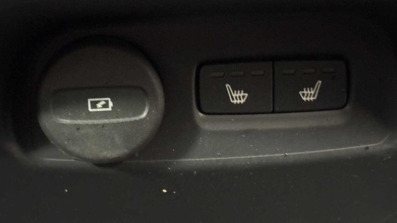 Used Volvo XC40 2024 for sale - 76895613: Photo 17