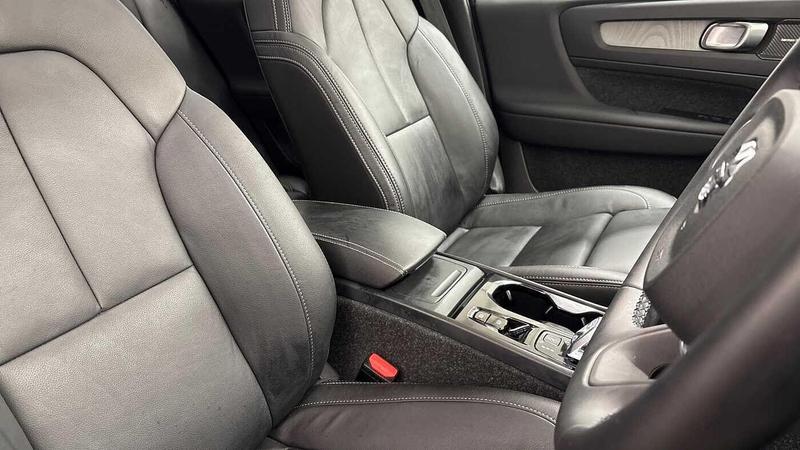 Used Volvo XC40 2024 for sale - 76895613: Photo 29