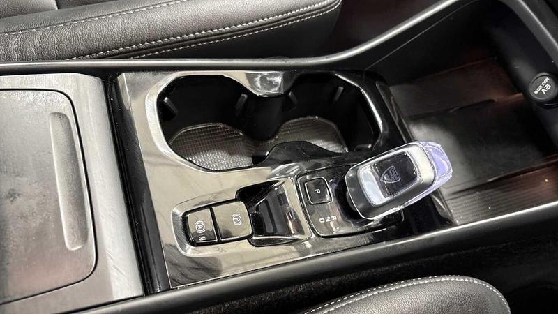 Used Volvo XC40 2024 for sale - 76895613: Photo 32