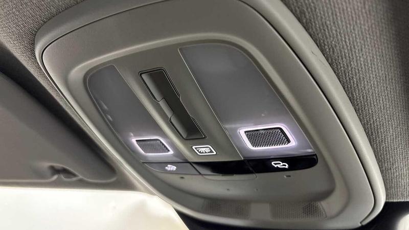 Used Volvo XC40 2024 for sale - 76895613: Photo 33