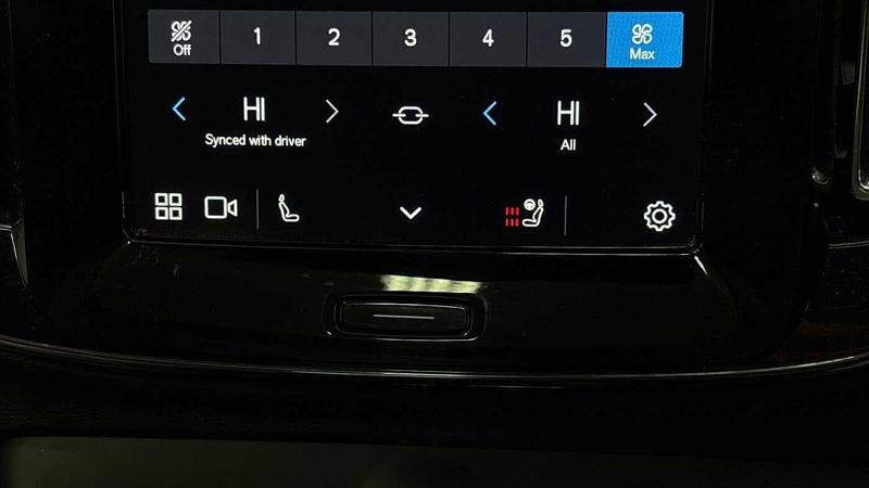 Used Volvo XC40 2024 for sale - 76895613: Photo 40