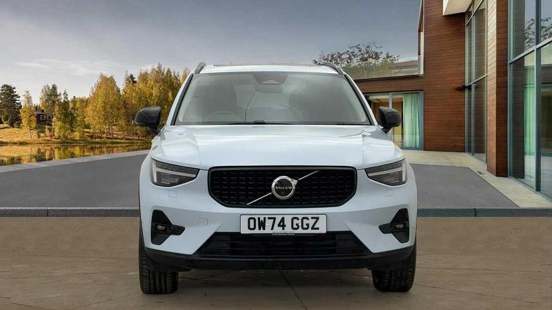 Used Volvo XC40 2024 for sale - 76895613: Photo 8