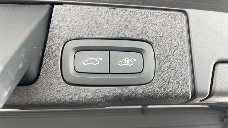 Used Volvo XC60 2024 for sale - 76316971: Photo 17