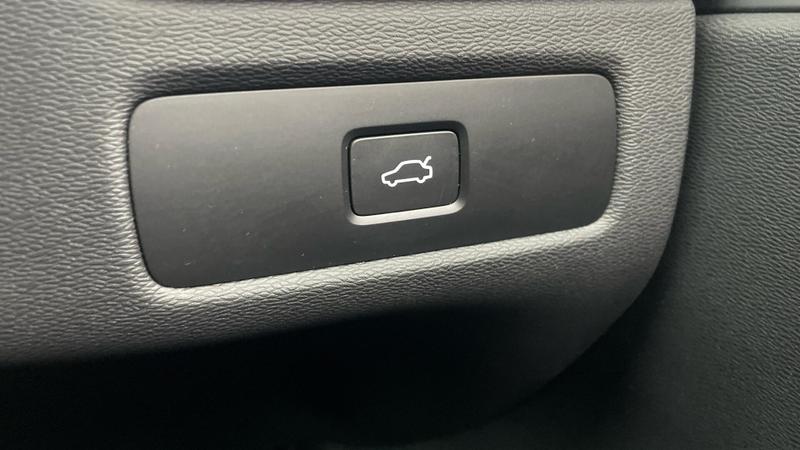 Used Volvo XC60 2024 for sale - 76316971: Photo 21