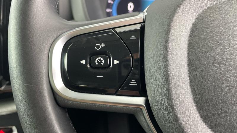 Used Volvo XC60 2024 for sale - 76316971: Photo 23