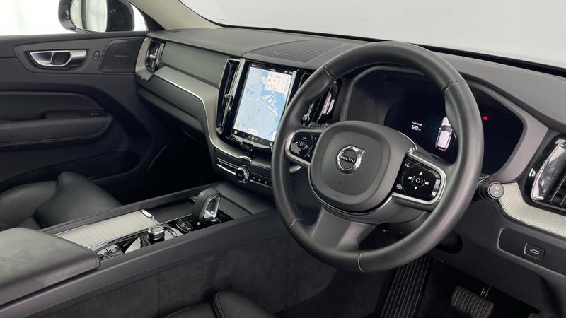 Used Volvo XC60 2024 for sale - 76316971: Photo 6