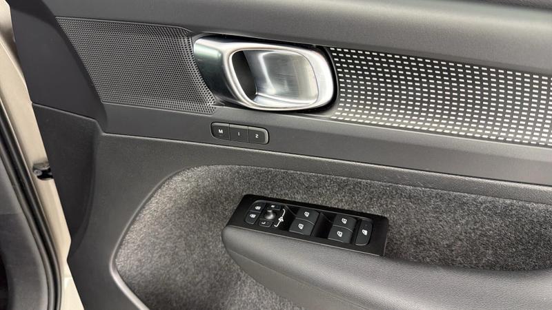 Used Volvo XC40 2022 for sale - 75969331: Photo 14