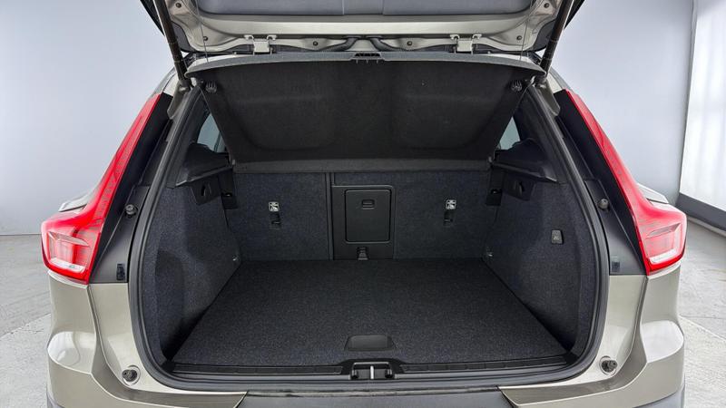 Used Volvo XC40 2022 for sale - 75969331: Photo 30