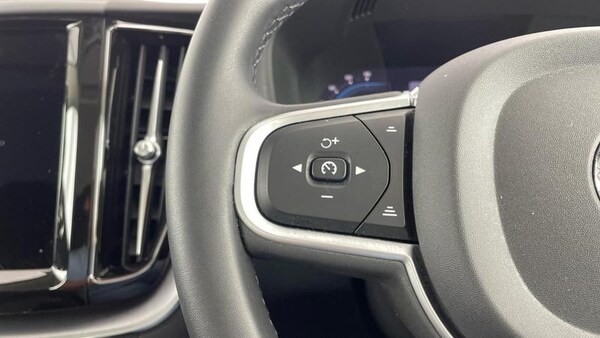 Used Volvo XC60 2022 for sale - 75130856: Photo 17