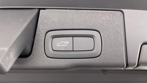Used Volvo XC60 2022 for sale - 75130856: Photo 24