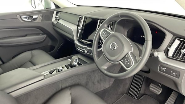 Used Volvo XC60 2022 for sale - 75130856: Photo 6