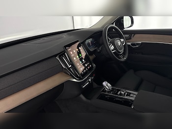 Used Volvo XC90 2025 for sale - 77938309: Photo