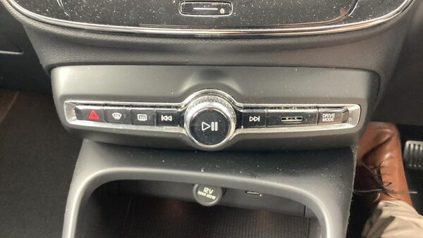 Used Volvo XC40 2020 for sale - 75337967: Photo 33