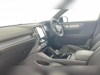 Used Volvo XC40 2021 for sale - 75054421: Photo