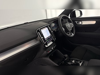 Used Volvo XC40 2025 for sale - 78106495: Photo