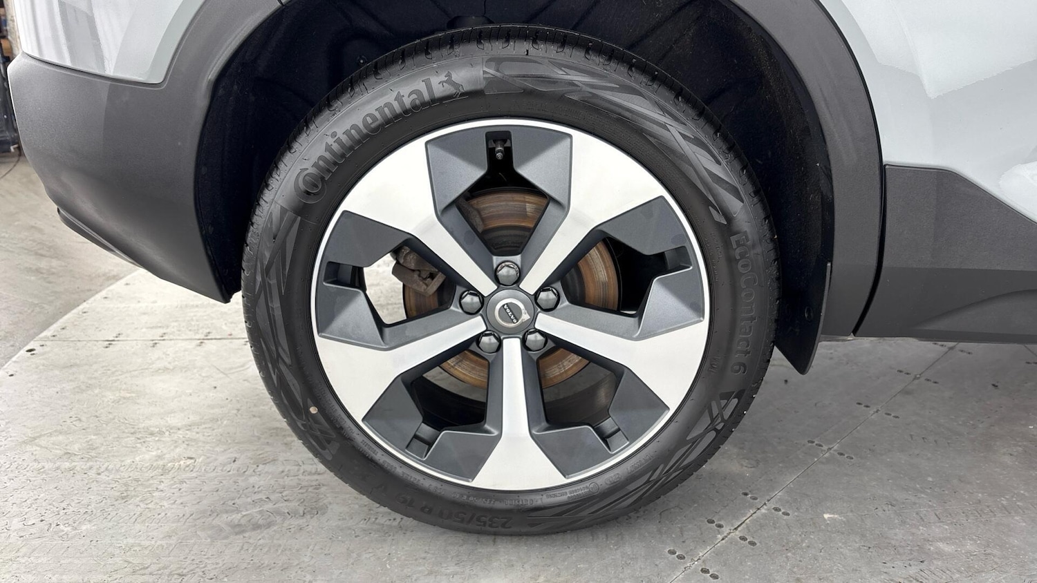 Used Volvo XC40 2025 for sale - 77791269: Photo 33