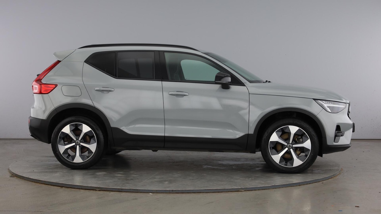 Used Volvo XC40 2025 for sale - 77791269: Photo 4