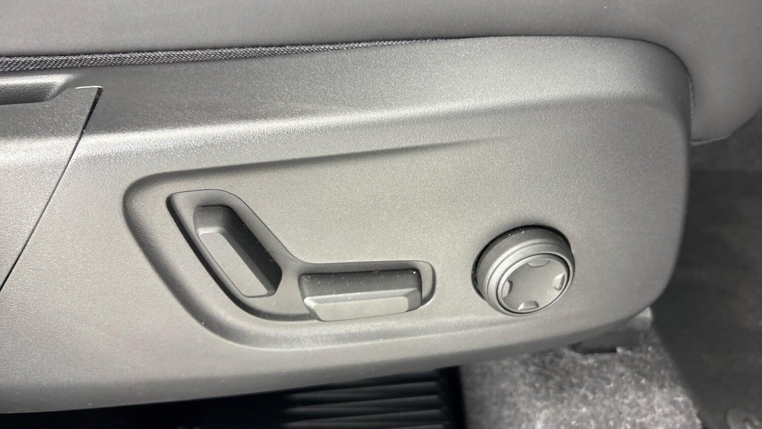 Used Volvo XC40 2025 for sale - 77791242: Photo 20