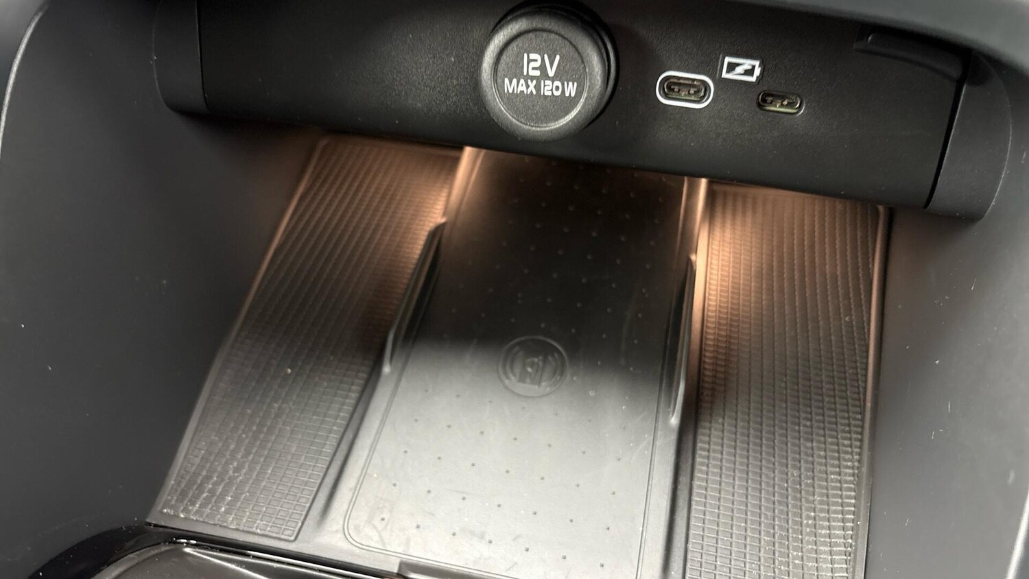 Used Volvo XC40 2025 for sale - 77791242: Photo 22