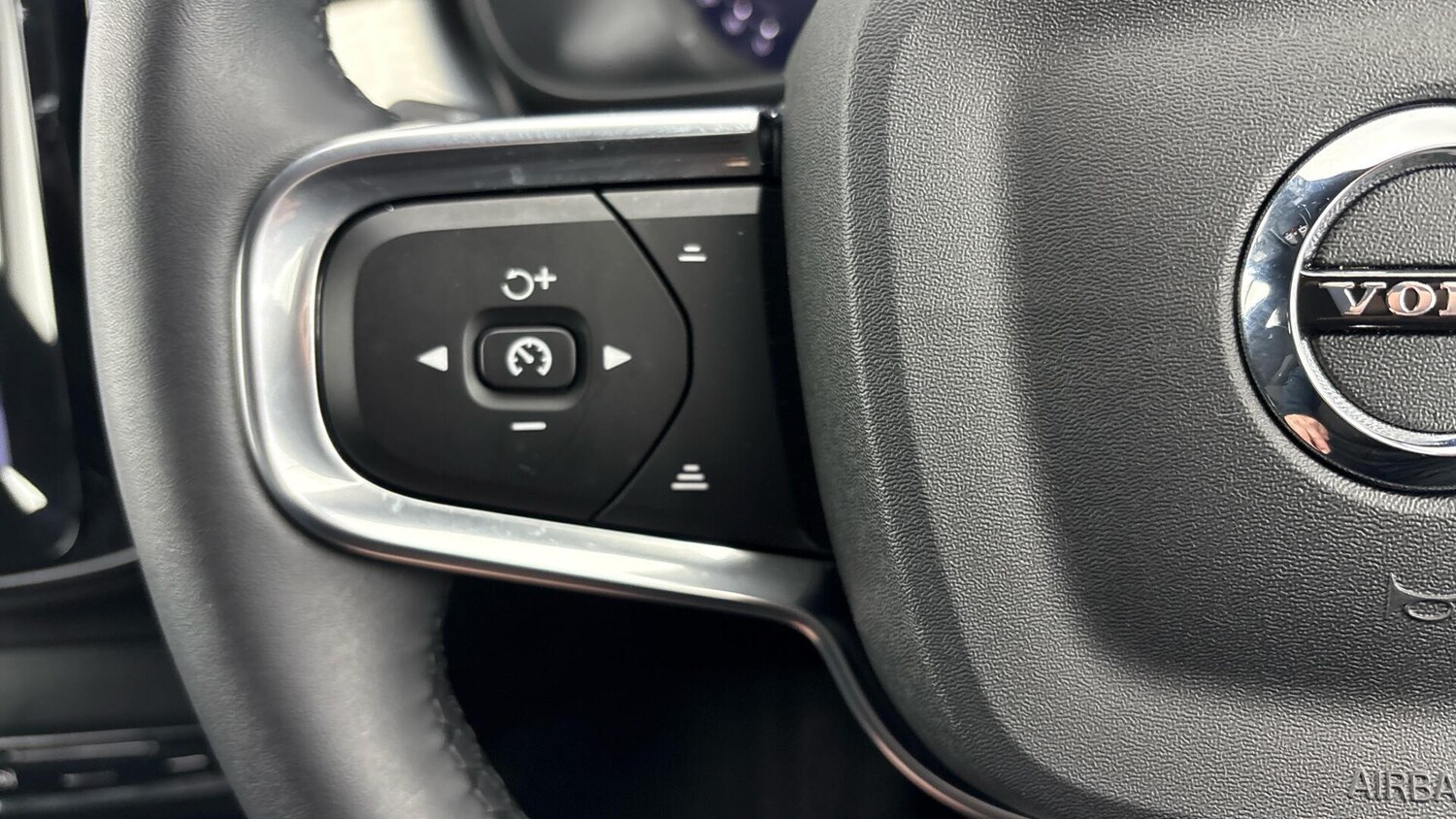 Used Volvo XC40 2025 for sale - 77791242: Photo 26