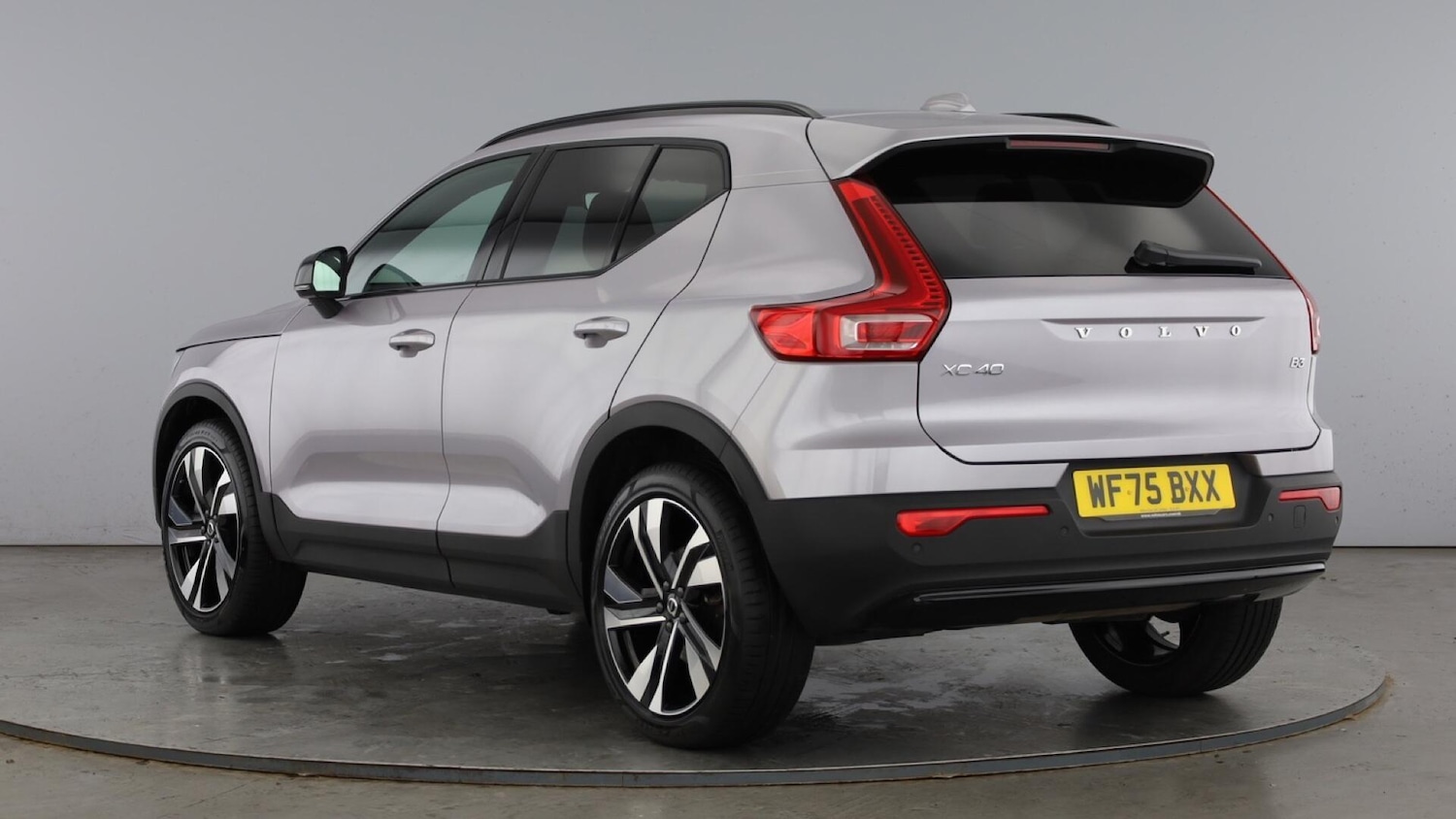 Used Volvo XC40 2025 for sale - 77791242: Photo 3