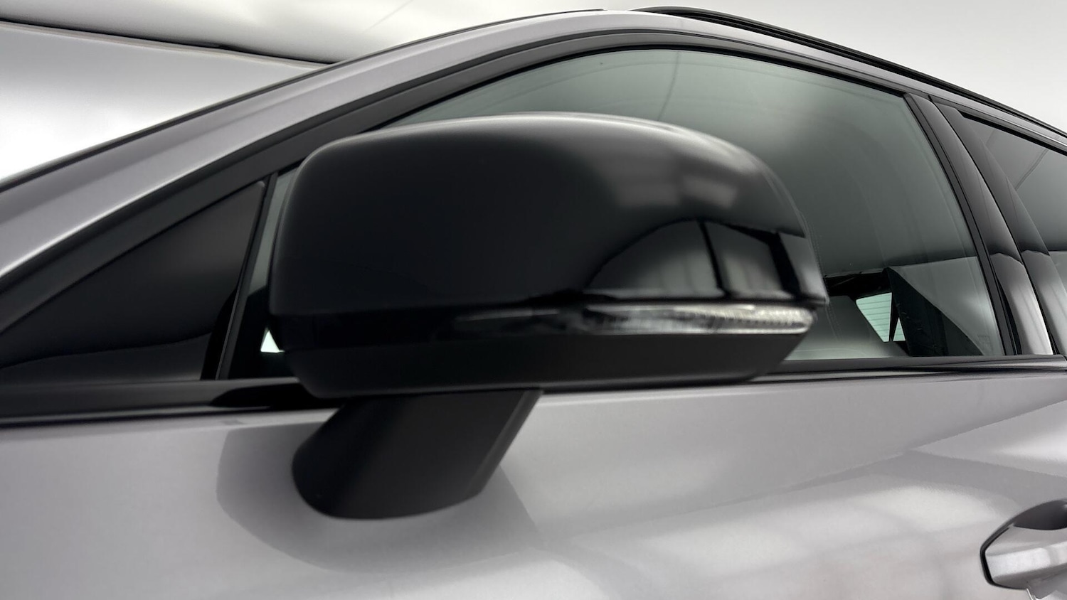 Used Volvo XC40 2025 for sale - 77791242: Photo 39